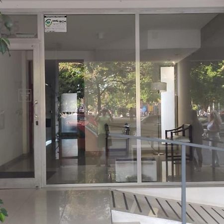 Temporario La Plata, Frente A Plaza Malvinas! Unico! Con Cochera Opcional! Apartment Exterior photo